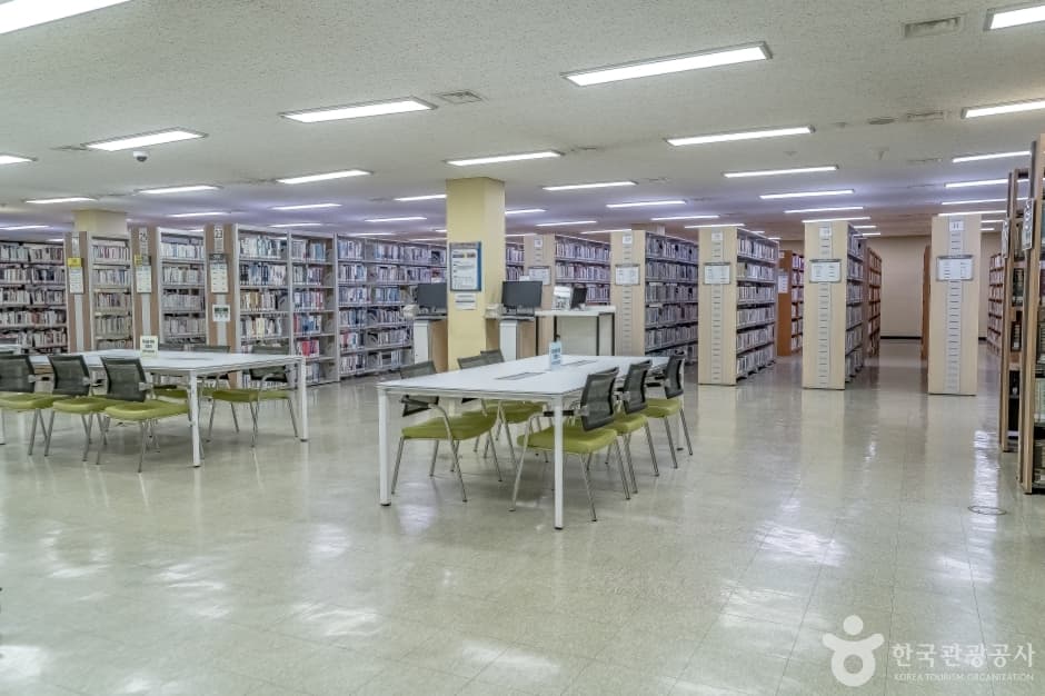 성남시 중앙도서관 사진 3