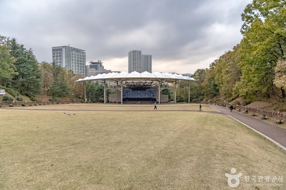 성남시 야외공연장 사진 2